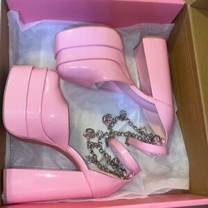 DOLLSKILL SUGARTHRILLZ pink platform heels closed toe rhinestone charms anklet
